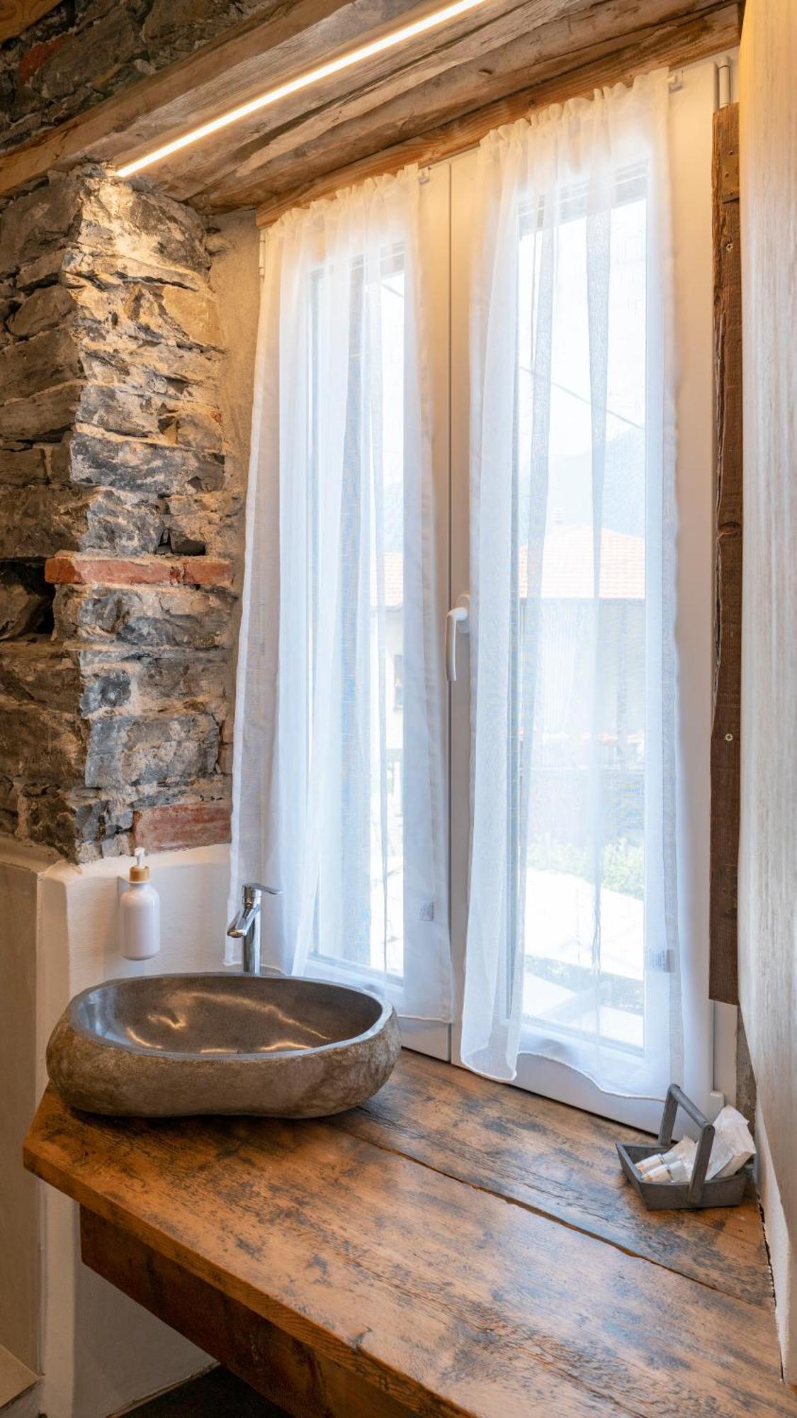 Salice Divino Hotel Lezzeno Ruang foto